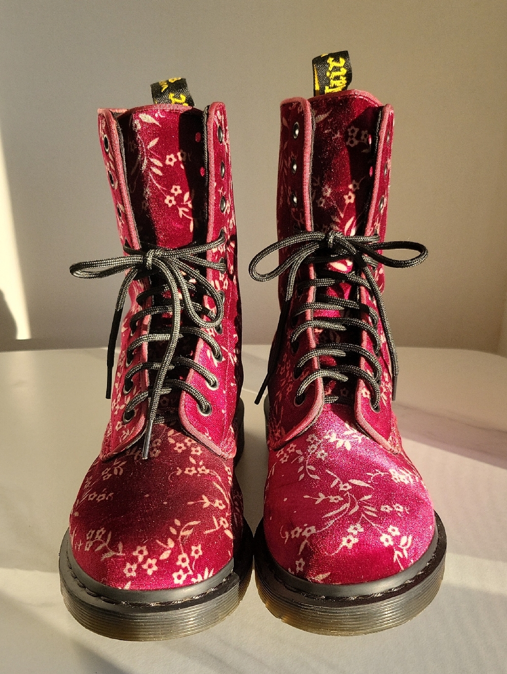 Rare Vintage Dr. Martens Avery Cheery Red Floral Velvet Combat Boots - Picture 2 of 14
